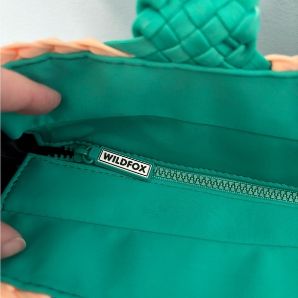 Wildfox Large Green and Peach Woven Tote Bag Beach Bag Travel Tote Bag NEW - Picture 3 of 4